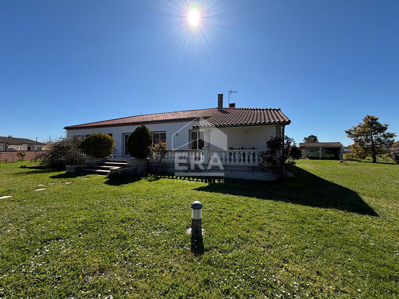 Maison - 212 m² - 8 pièces