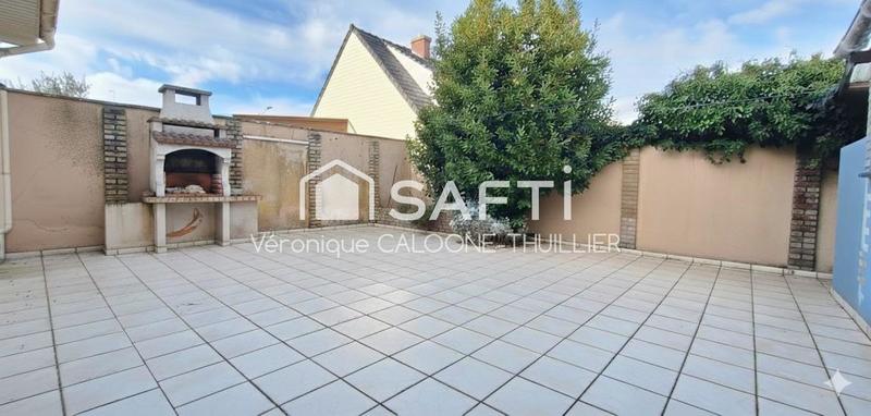 Maison - 93 m² - 4 pièces