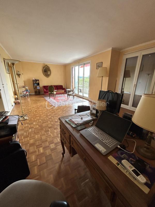 Appartement - 84 m² - 4 pièces