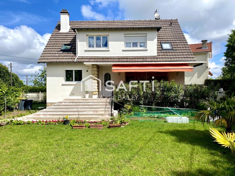 Maison - 135 m² - 8 pièces