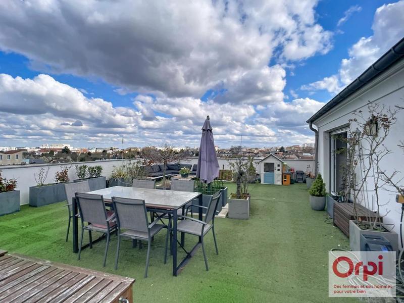 Penthouse - 77 m² - 3 pièces