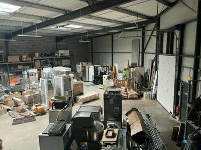 Local d'activité / Entrepôt - 1 286 m²