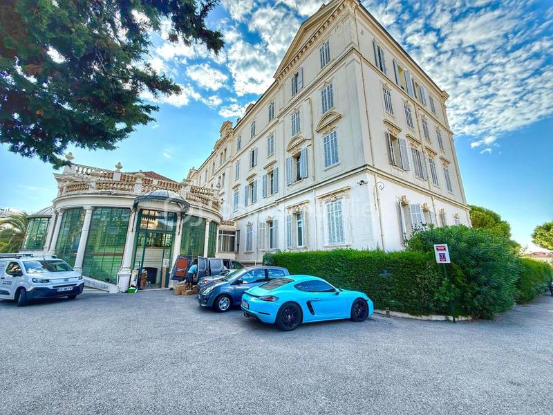 Appartement - 150 m² - 4 pièces