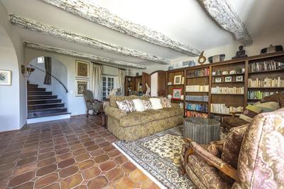 Maison - 401 m² - 9 pièces