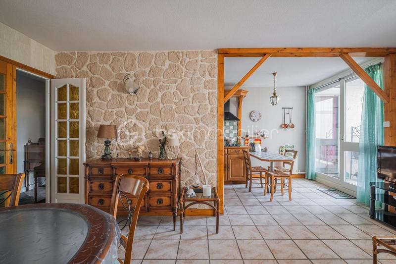 Appartement - 84 m² - 4 pièces