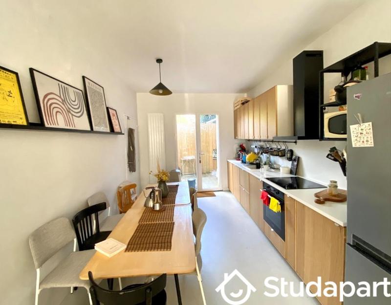 Chambre - 9 m² - 1 pièce