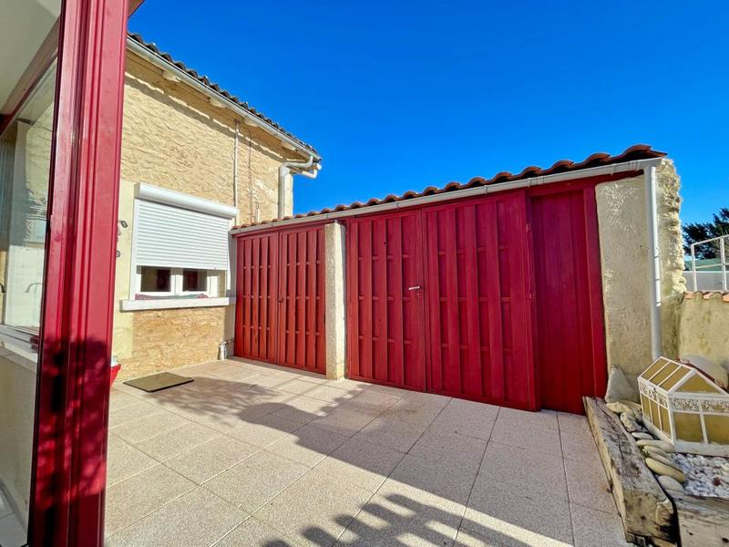 Maison en pierre - 95 m² - 3 pièces