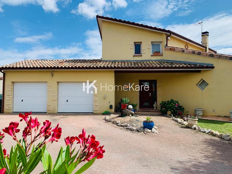 Maison - 190 m² - 5 pièces