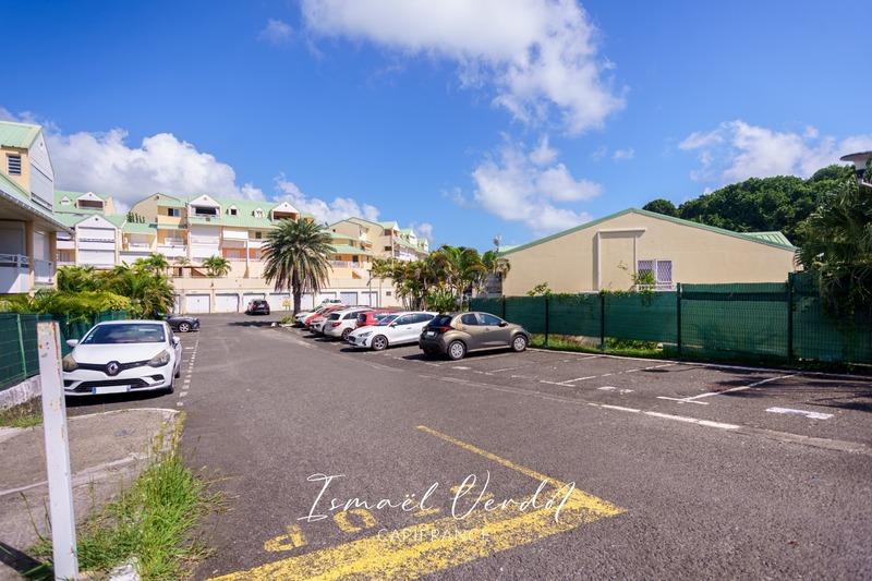 Appartement - 99 m² - 4 pièces