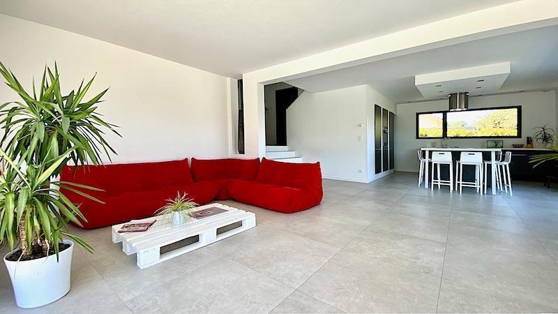 Maison - 144 m² - 5 pièces