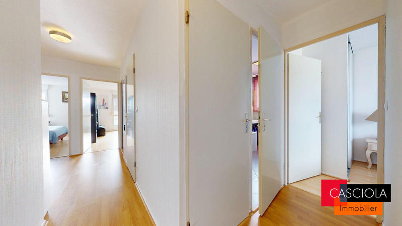 Appartement - 84 m² - 4 pièces