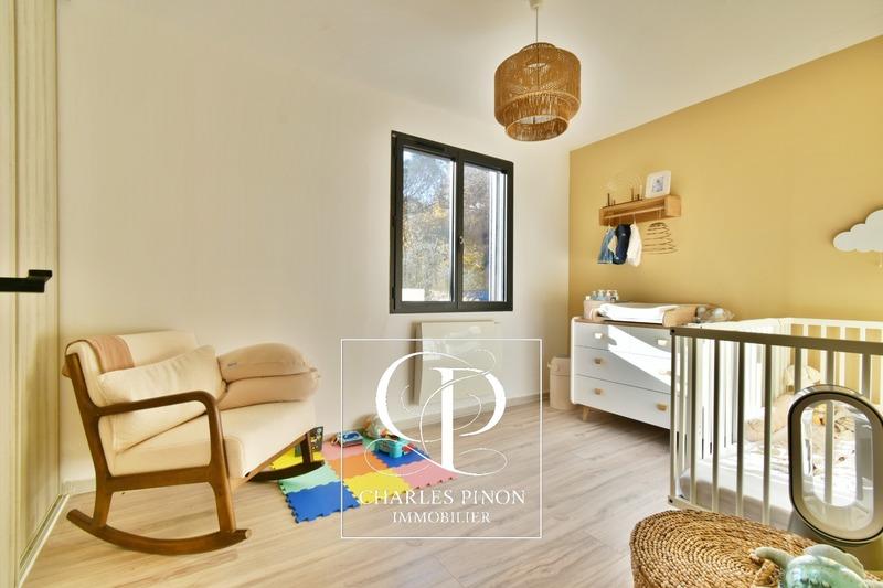 Villa - 219 m² - 6 pièces