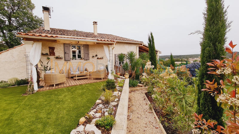 Maison - 126 m² - 6 pièces