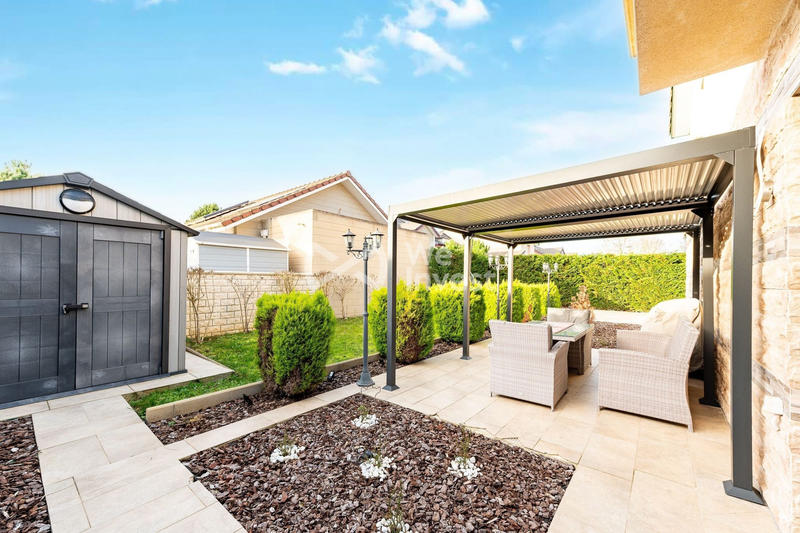 Maison - 122 m² - 6 pièces