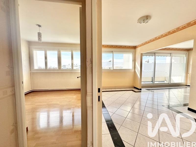 Appartement - 96 m² - 4 pièces