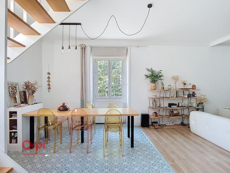 Maison - 93 m² - 4 pièces