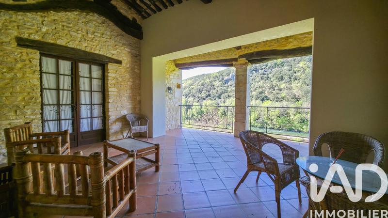 Maison - 360 m² - 12 pièces