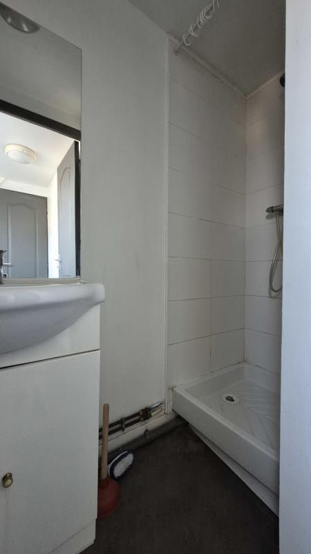 Studio - 13 m² - 1 pièce