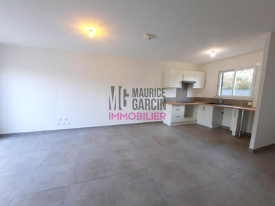 Maison - 85 m² - 5 pièces