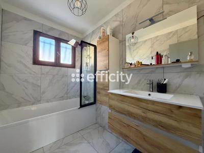 Pavillon - 160 m² - 5 pièces