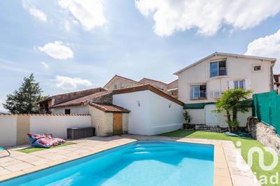 Maison - 180 m² - 6 pièces