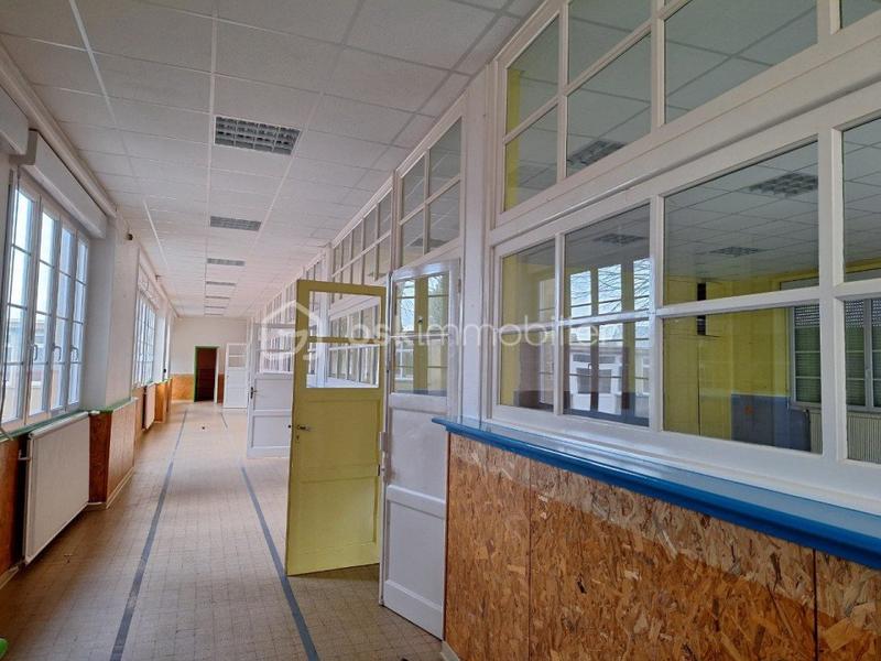 Immeuble - 1 193 m² - 25 pièces