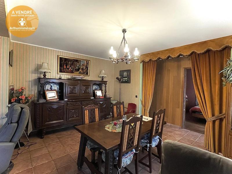 Maison - 167 m² - 7 pièces
