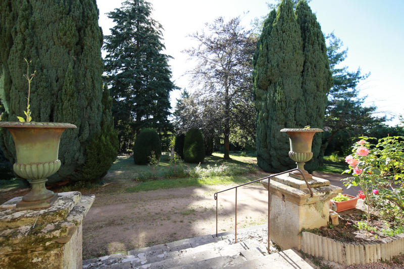 Appartement - 189 m² - 6 pièces