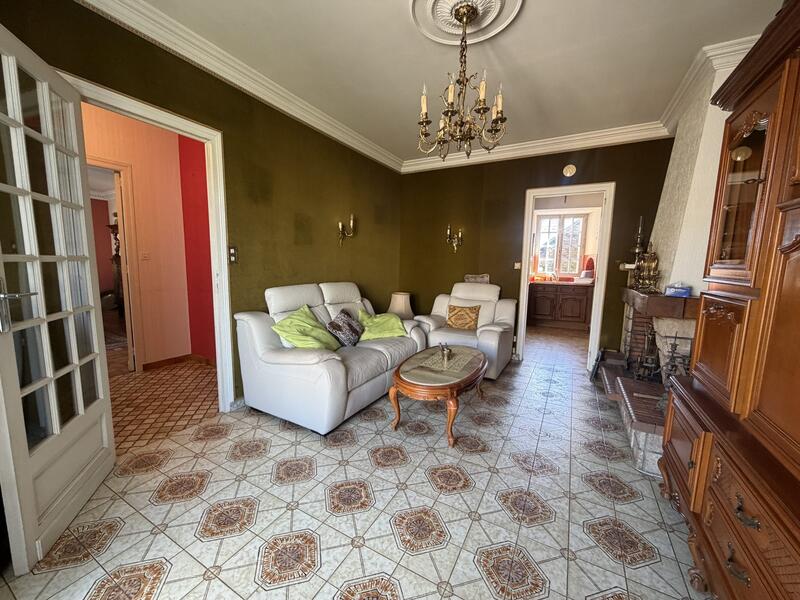 Maison - 145 m² - 7 pièces