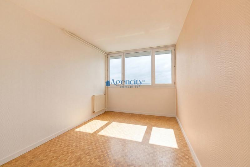 Duplex - 122 m² - 6 pièces