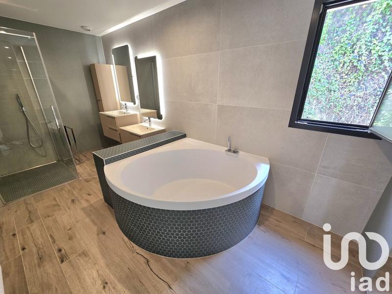 Maison de maîtres - 160 m² - 6 pièces