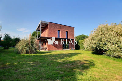 Maison contemporaine - 260 m² - 6 pièces