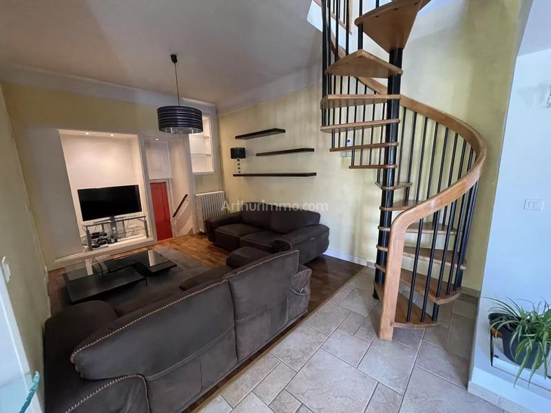 Maison - 151 m² - 7 pièces