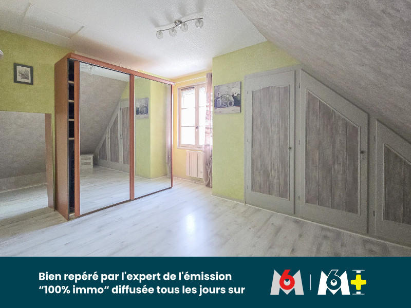 Maison - 220 m² - 7 pièces