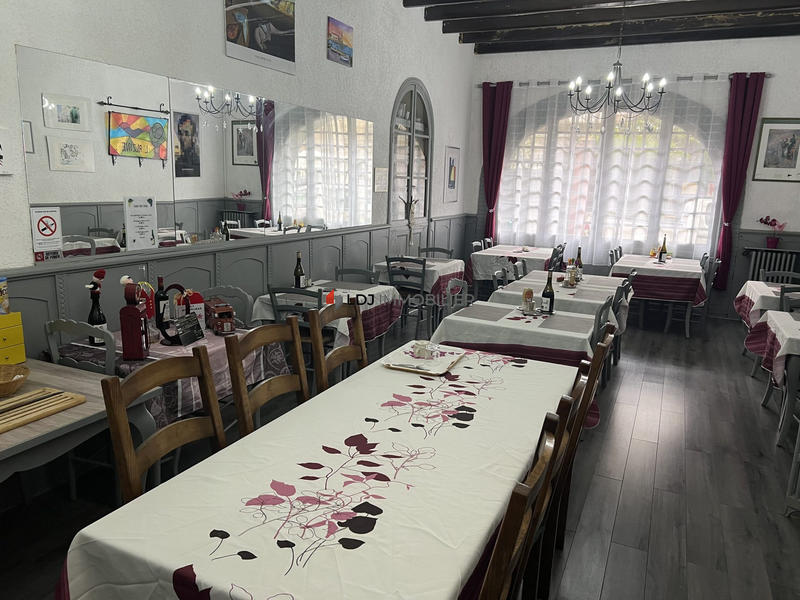 Local commercial - 418 m²