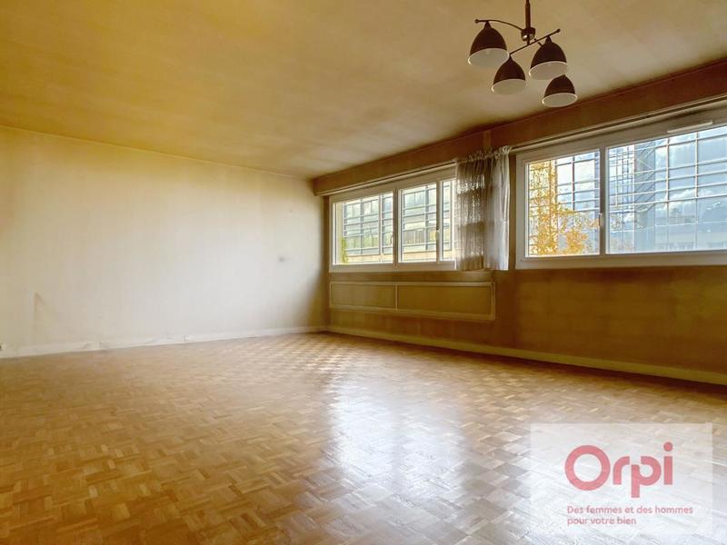 Appartement - 82 m² - 3 pièces