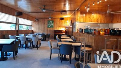 Maison - 344 m² - 6 pièces