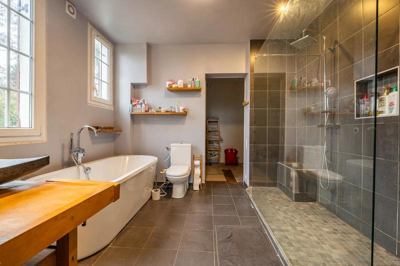 Maison - 162 m² - 5 pièces