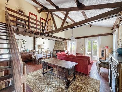 Maison - 160 m² - 6 pièces