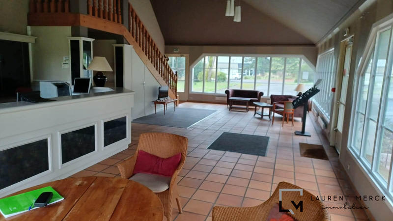 Fonds de commerce - 1 790 m²