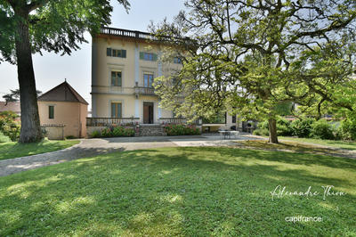 Maison bourgeoise - 361 m² - 12 pièces