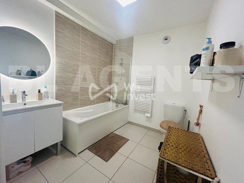 Appartement - 75 m² - 4 pièces