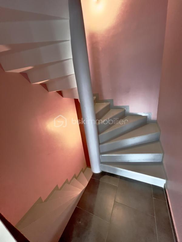 Maison - 177 m² - 6 pièces