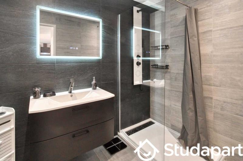 Appartement - 60 m² - 2 pièces