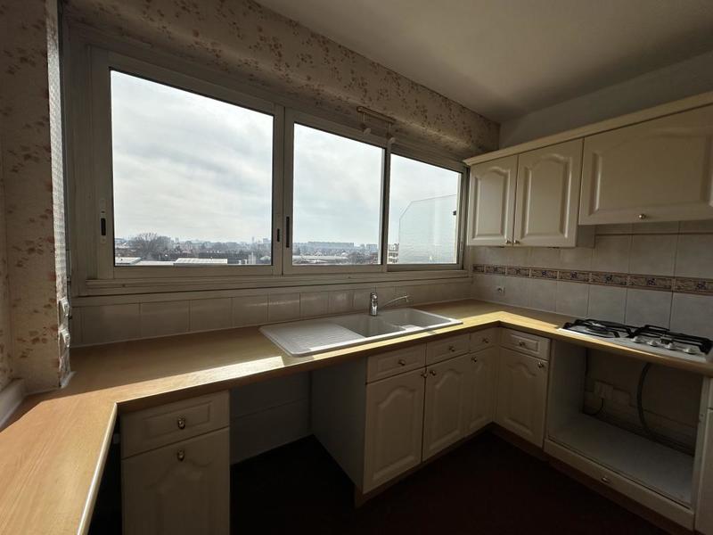 Appartement - 80 m² - 4 pièces