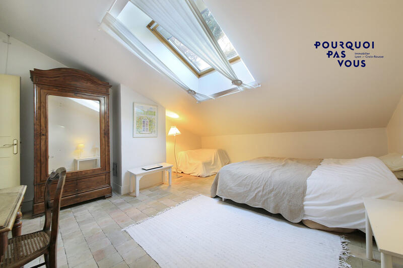 Maison - 400 m² - 10 pièces