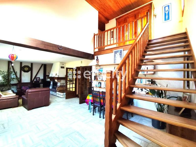 Pavillon - 150 m² - 5 pièces