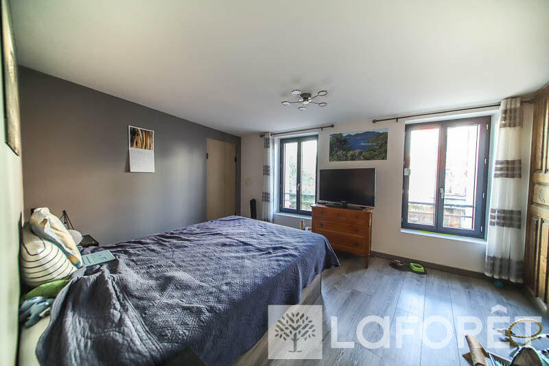 Appartement - 140 m² - 5 pièces