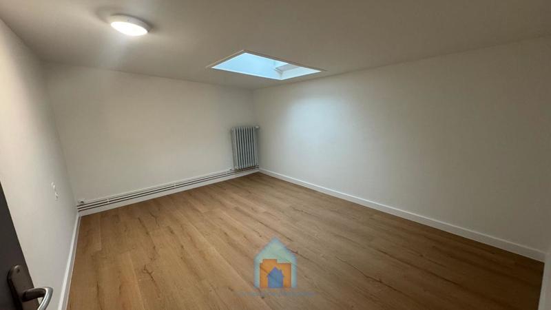 Maison ancienne - 257 m² - 10 pièces