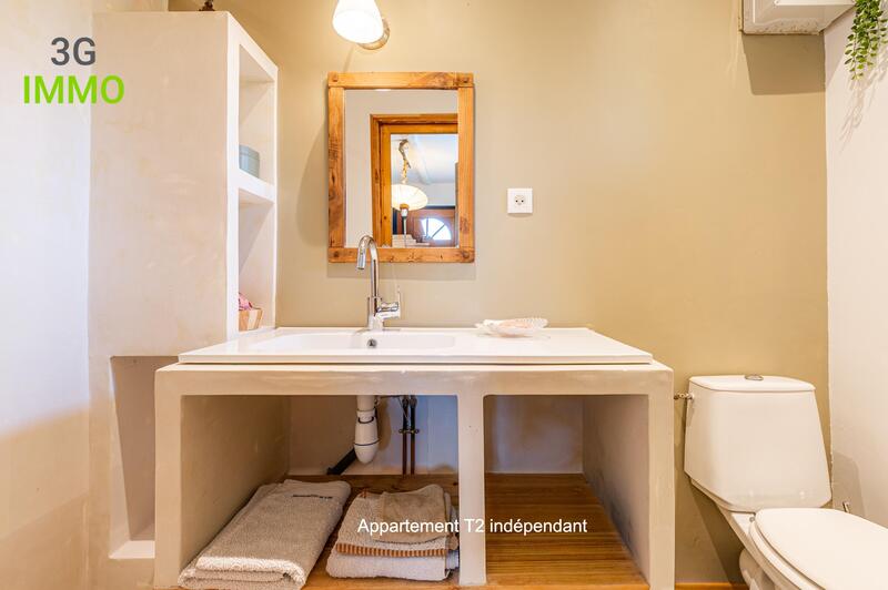 Villa - 333 m² - 10 pièces